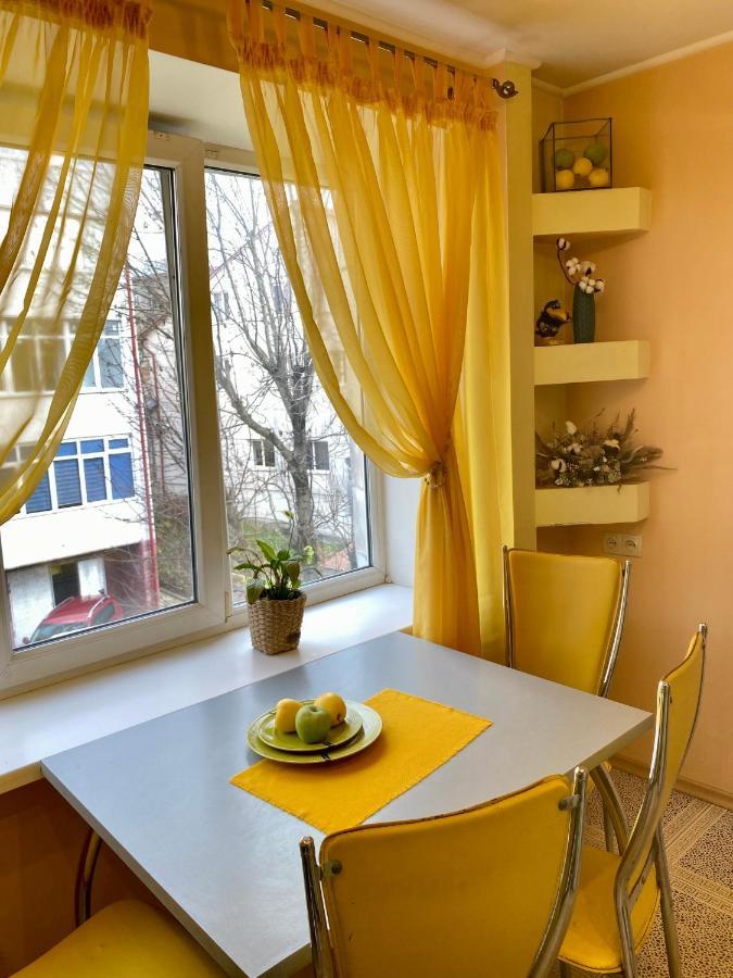 Центр. Острозького. Простора Та Комфортна. 2 Спальні Ternópil Exterior foto